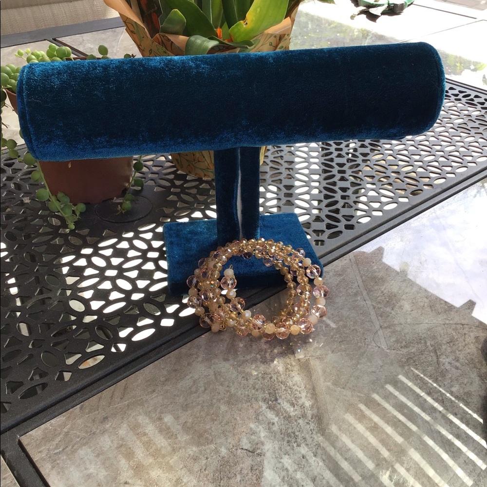 Bead bracelet in pink regular size